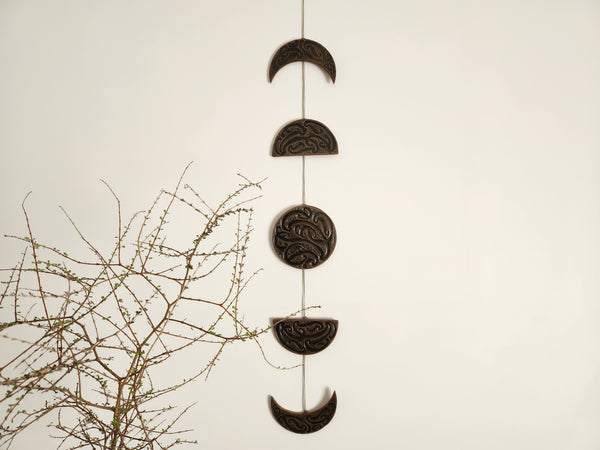 Ngā mata o te marama- Ceramic moon phases: Black on Toast