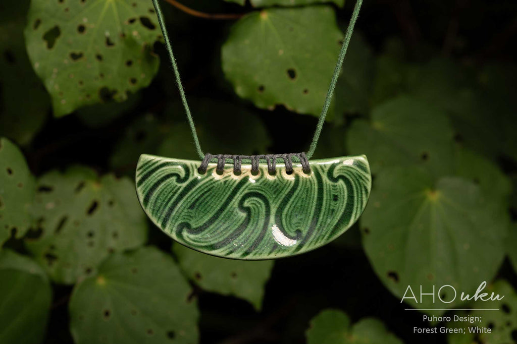 Puhoro Whakakai (Pendant), Forest Green, Green and Black Cord PREORDER