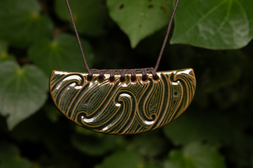 Puhoro Whakakai (Pendant), Forest Green on Toast Clay PREORDER